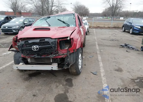 2011 Toyota Tacoma Base V6 z USA, uszkodzony, nr VIN 3TMLU4EN1BM072452